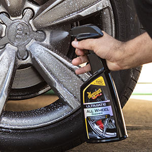 Meguiar's - Ultimate All Wheel Cleaner delivers powerful cleaning  performance that is still safe for all wheel finishes! 👊 . The  deep-cleaning gel formula turns brake dust purple and road grime brown