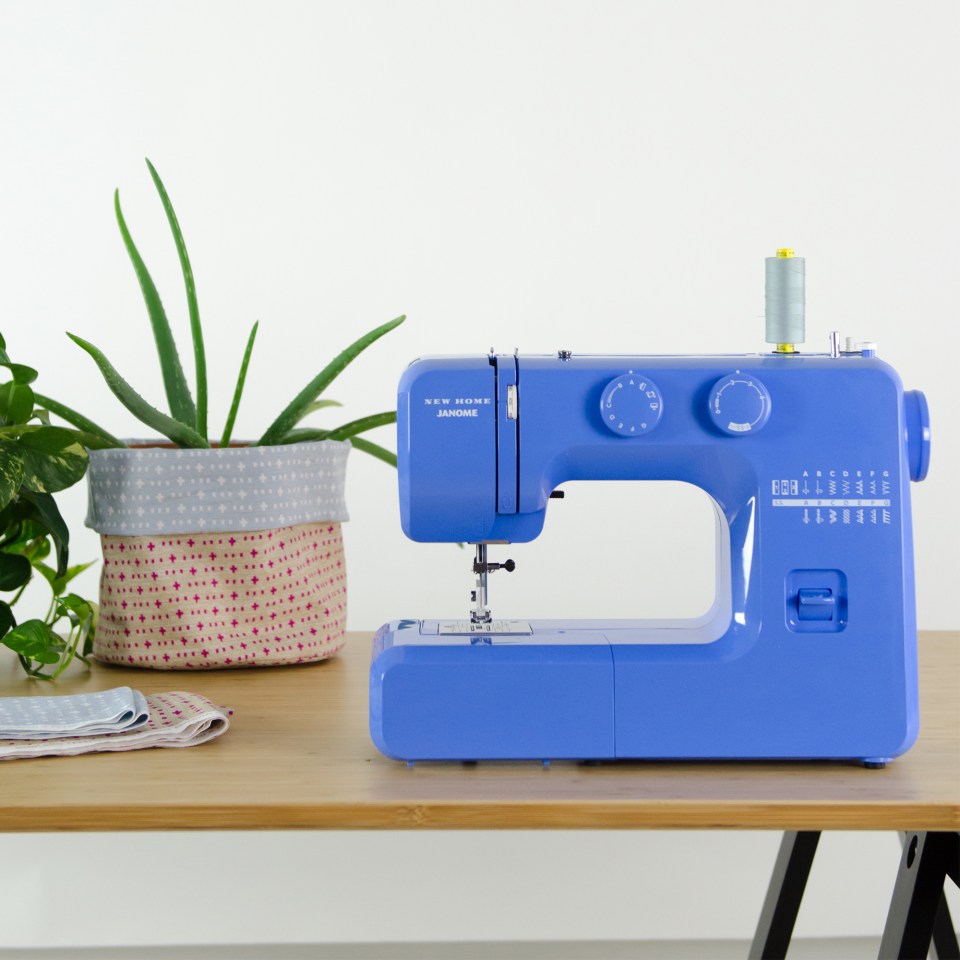 Janome Pink Sorbet Easy-to-Use Sewing Machine