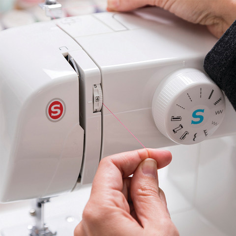  SINGER  Start 1304 Sewing Machine with 6 Built-in