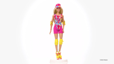 Barbie con 2024 patines