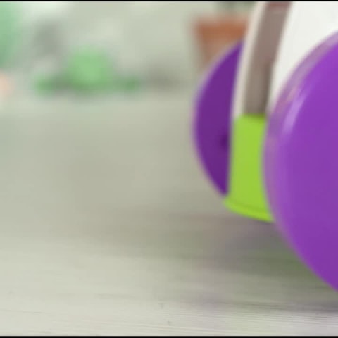 thumbnail video image 2 of Fisher-Price Rollin' Tunes Unicorn, 2 of 11