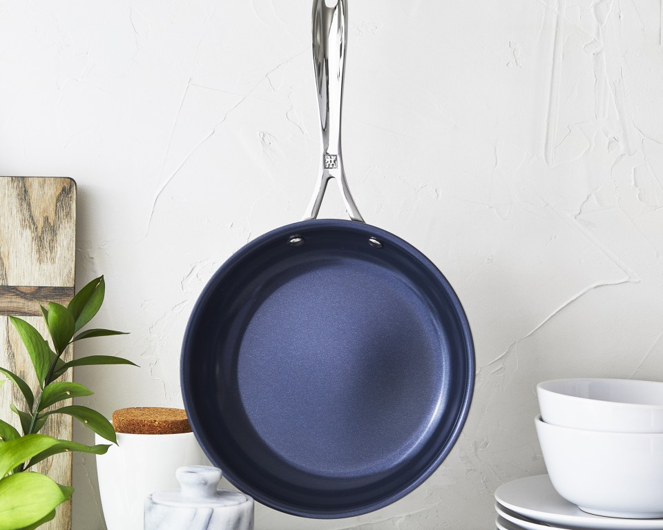 thumbnail video image 2 of ZWILLING Clad CFX 12-inch Stainless Steel Ceramic Nonstick Fry Pan, 2 of 4