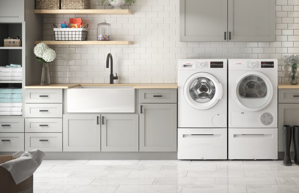 Bosch 300 Series 2.2 Cu. Ft. Compact Front Load Washer