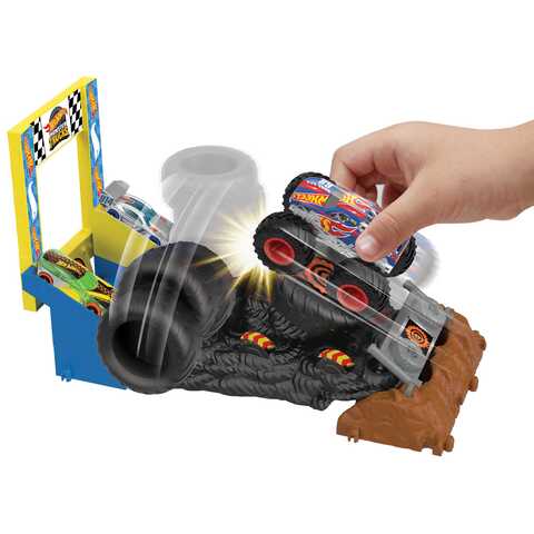 Hot Wheels Arena Smashers 5-Alarm Fire Crash Challenge Playset, 5-Alarm Toy  Truck in 1:64 Scale & Crushable Car