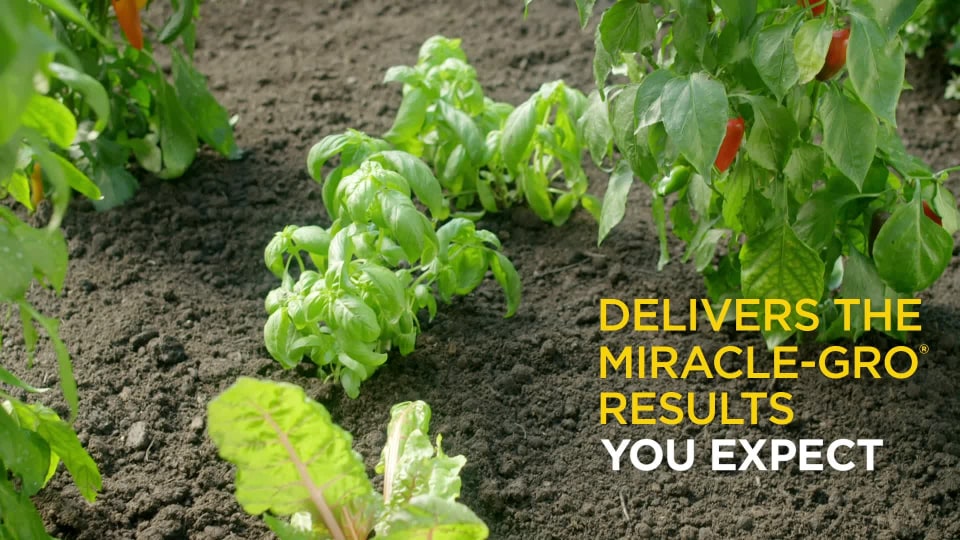 thumbnail video image 2 of Miracle-Gro Performance Organics Garden Feeder 12 oz., 2 of 10