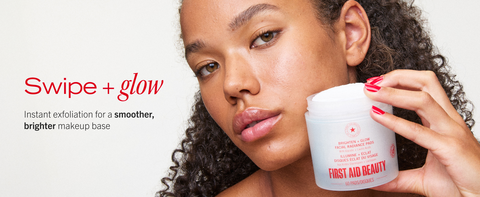 Swipe + Glow Model holding Facial Radiance Pads