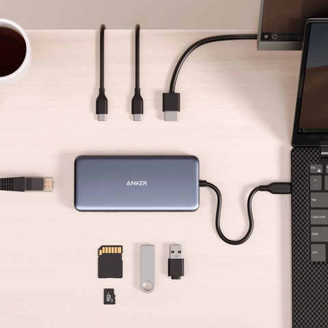 Anker PowerExpand 8-u-1 USB-C PD 10Gbps Data Hub - Anker Srbija