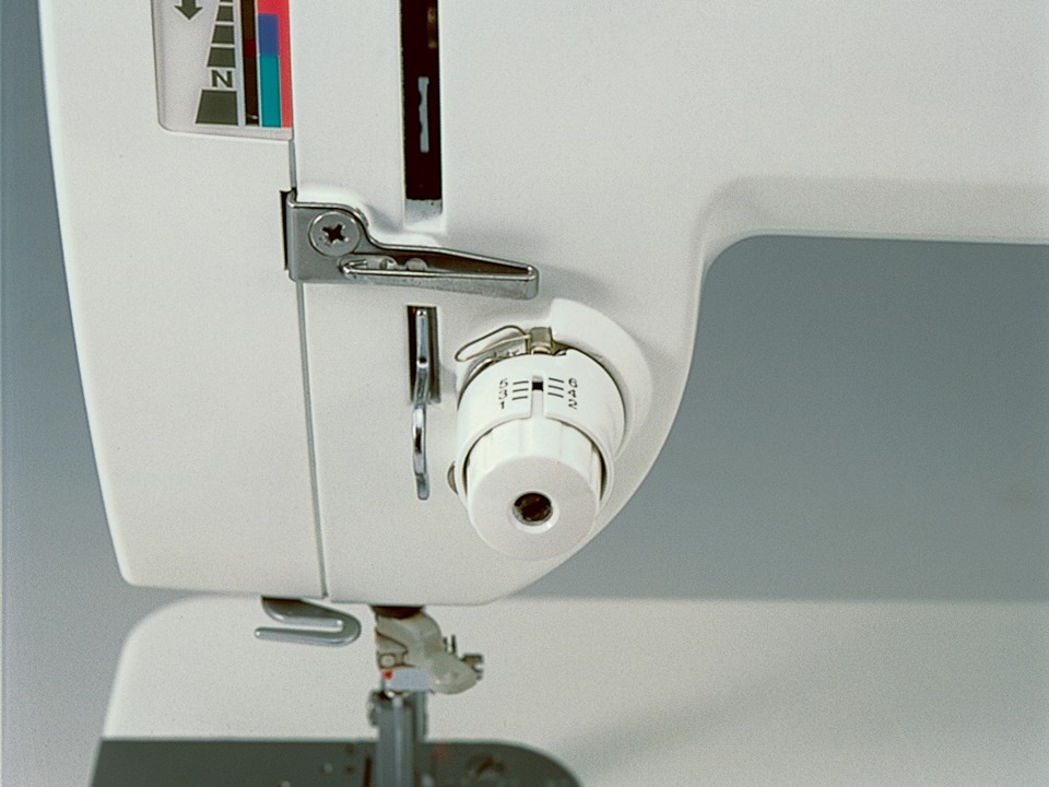 Brother PQ1500SL Straight Stitch Sewing Machine