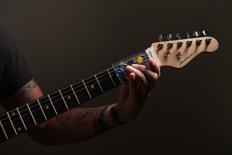 thumbnail video image 2 of Ameritone "Learn to Play" Double Cutaway Black Electric Guitar with Play-A-Tab Chord Former, Headphone Amplifier, Gig Bag, and 3-Month Lesson Subscription, 2 of 11