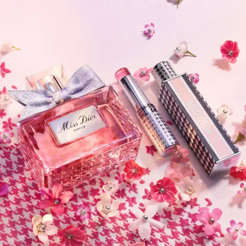 Perfume Miss Dior Parfum Feminino - Época Cosméticos