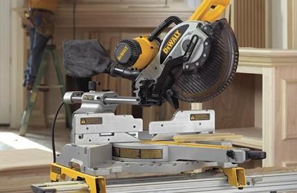 DEWALT 10-in 15 Amps Dual Bevel Sliding 