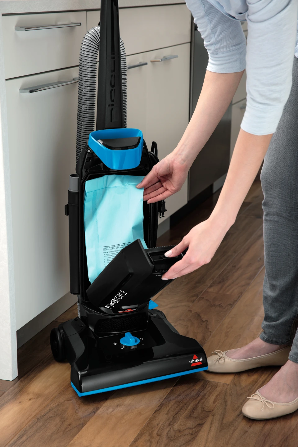 Bissell Powerforce bagged store upright vacuum cleaner