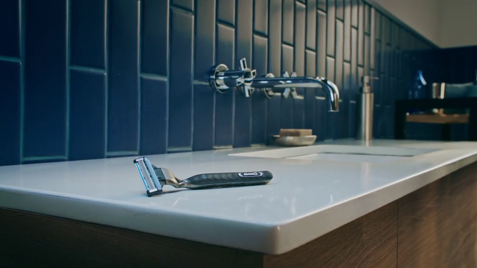 thumbnail video image 2 of Gillette Mach3 Razor Blade Refill ,Manual Razor Men , 4 count, 2 of 12