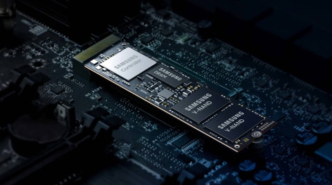 980 PRO w/ Heatsink PCIe® 4.0 NVMe™ SSD 1TB Memory & Storage - MZ-V8P1T0CW