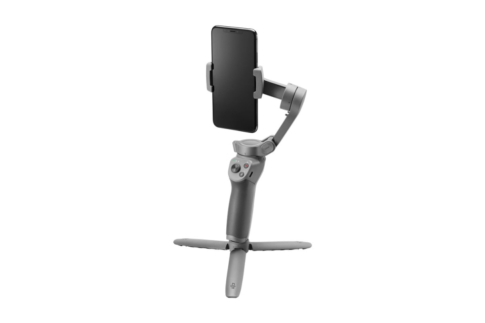 DJI Osmo Mobile 3 Smartphone Gimbal Combo Kit - Walmart.com