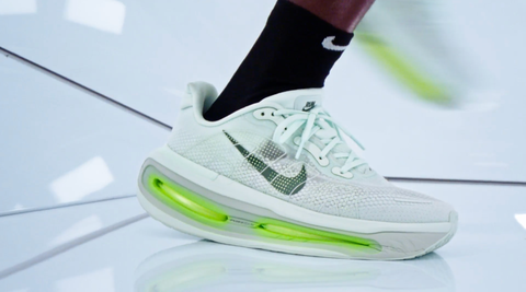 靴 Nike Vomero Premium 27.5cm Nike Vomero Premium Men's Road Running Shoes. Nike JP