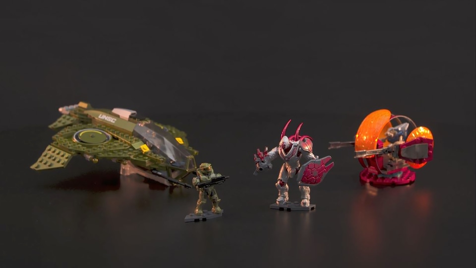 thumbnail video image 2 of MEGA Halo Infinite UNSC Wasp Onslaught Building Kit with 4 Figures (409 Pieces), 2 of 7