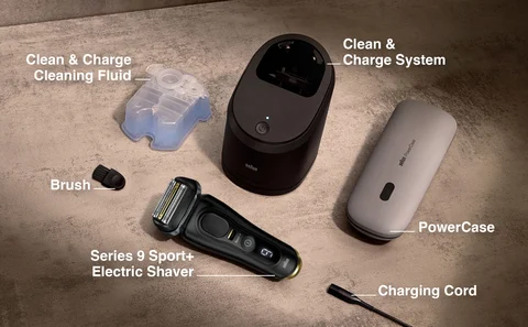 The Braun Series Sport+ 9 shaver comes with a clean and charge system with cleaning fluid, a brush, a powercase and a charging cord.