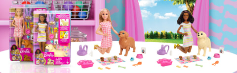 Barbie Doll and Accessories Playset with Blonde Doll, Mommy Dog, 3 Puppies  and 11 Pieces, Newborn Pups Set
