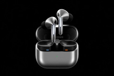 れんちゃん Galaxy buds3 Pro 【並行輸入品/新品未使用】 れんちゃん様専用 Galaxy buds3 Pro 【並行輸入品/新品未使用