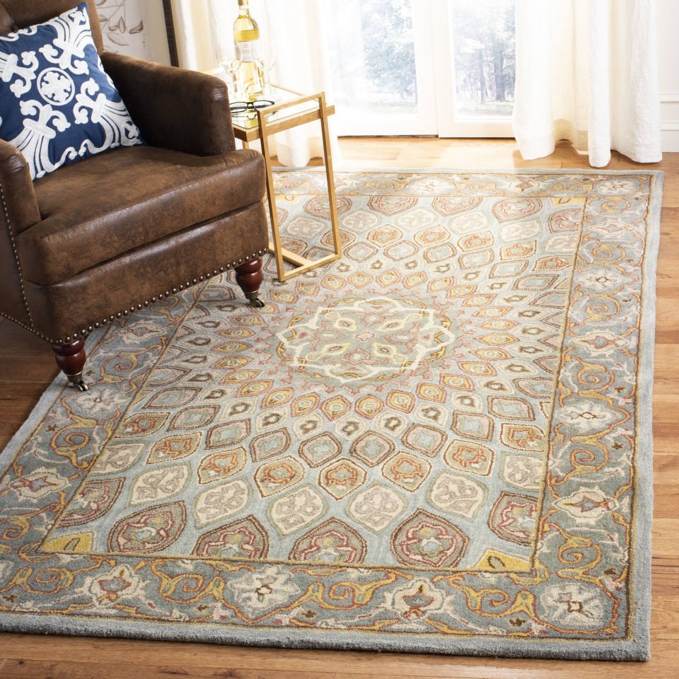 Safavieh Heritage Bellary 4 x 6 Gray/Charcoal Indoor Floral/Botanical Oriental Handcrafted Area Rug