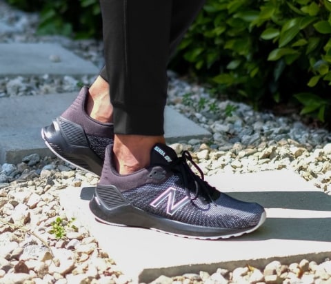 new balance men's ventr v1 running shoe