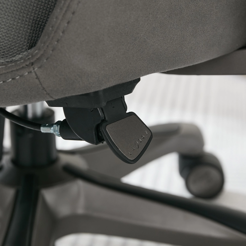 La-Z-Boy Noelin Ergonomic Fabric Swivel Task Chair, Gray (52703