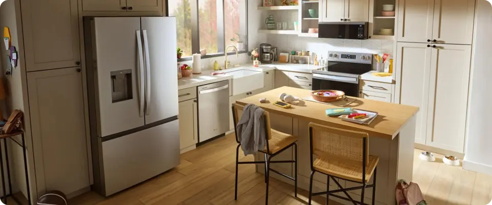Whirlpool Fingerprint Resistant Stainless Steel Refrigerator (30