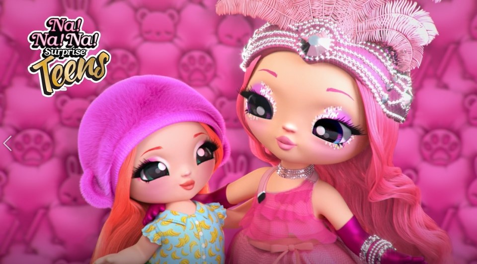 thumbnail video image 2 of Na! Na! Na! Surprise Pink Soft Plush Convertible Car, 2 of 7