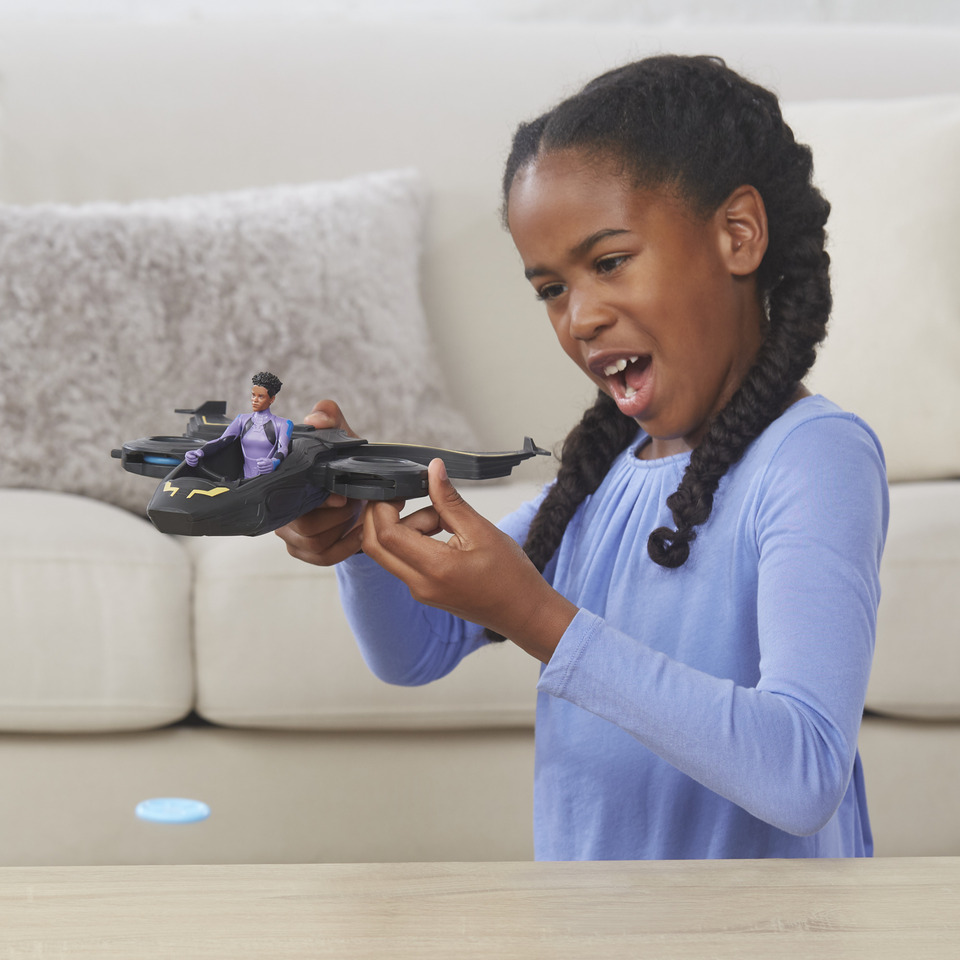 thumbnail video image 2 of Marvel Black Panther Wakanda Forever Vibranium Blast Sunbird with Shuri Action Figure, 2 of 7