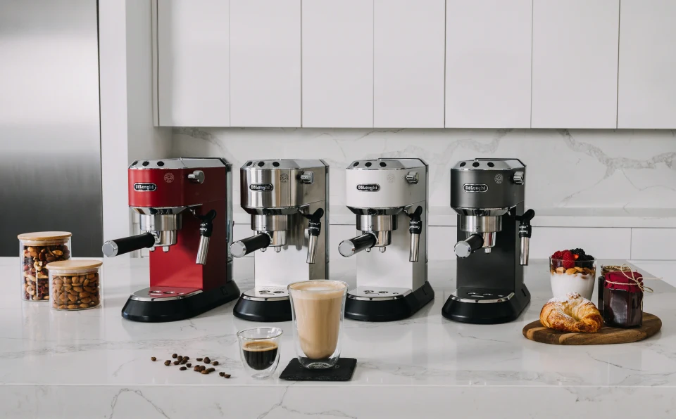 DeLonghi EC685M Dedica DeLuxe Manual Espresso Machine