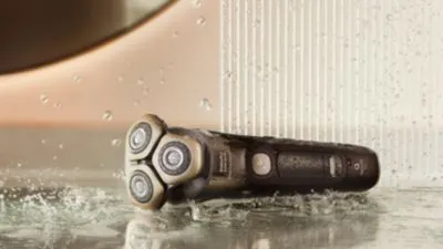 Philips Norelco i9000 Prestige Ultra Shaver with Triple Action