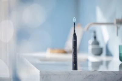 Philips Sonicare ExpertClean 7300 Toothbrush | Meijer