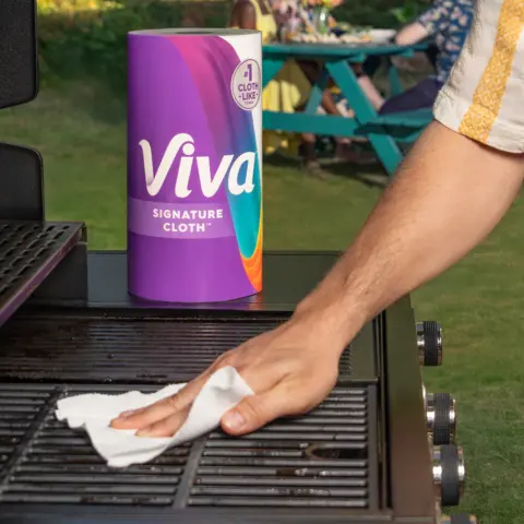 Viva Signature Cloth Paper Towels, 8 Triple Rolls, 129 Sheets per Roll