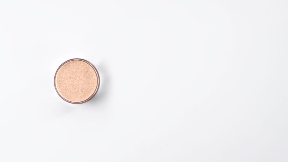 thumbnail video image 2 of Neutrogena Retinol Healthy Skin Enhancer, Light to Neutral 30, 1 fl. oz, 2 of 16