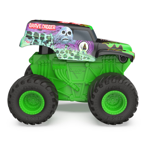 monster trucks  activity book – Campbells2