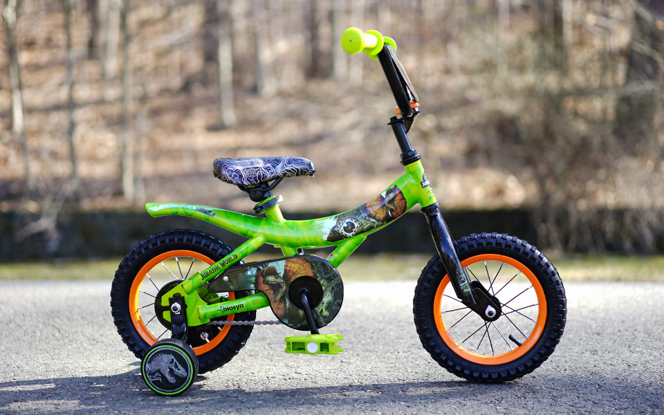 12 Kids' Bike w/ Training Wheels: Jurassic World Boy's (Raptor,  Green/Orange) + Free Shipping