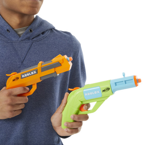 NERF Roblox Jailbreak: Armory, Includes 2 Hammer-Action Blasters, 10 Elite  Darts, Code to Unlock in-Game Virtual Item