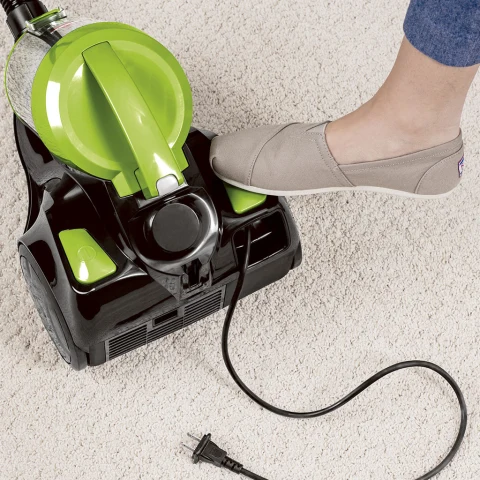 Bissell Zing Bagless Canister Vacuum in Black and Citrus Lime