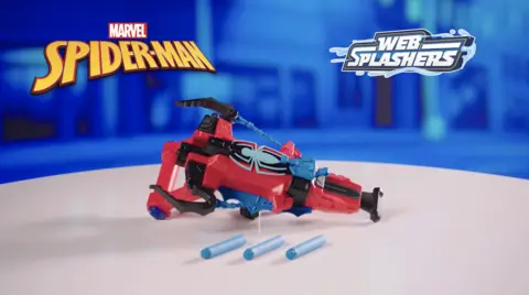 Nerf Marvel Spider-Man 2-in-1 Shooter Gun: Strike 'N Splash Kids
