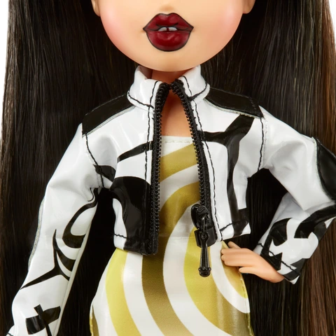 Bratz x Mowalola Special authentic Edition Designer Jade Fashion Doll with 2 Outfits-imq