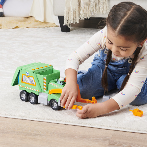 PAW Patrol, Rocky's Reuse It Deluxe Vehicle with Figure 