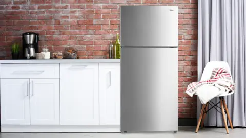 Midea 18 Cu. Ft. Top-Freezer Refrigerator - MT18DDSCR1RCM Midea 18 Cu. Ft. Top-Freezer Refrigerator - MT18DDSCR1RCM