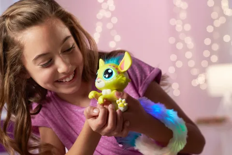 Lil' Gleemerz Sungleem Furry Friend, Light up Interactive
