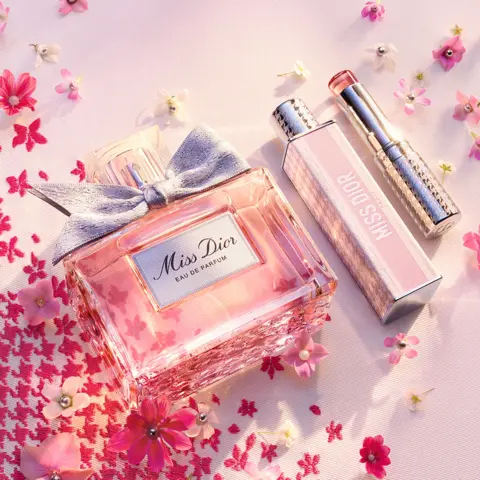 Perfume Miss Dior Parfum Feminino - Época Cosméticos
