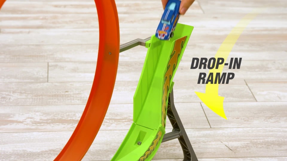 thumbnail video image 3 of Hot Wheels Action Power Shift Motorized Raceway Track Playset with Booster & 5 Cars in 1:64 Scale, 3 of 8