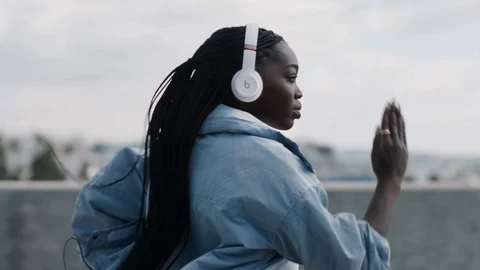 Beats by Dr. Dre MUW23LLA Solo 4 On-Ear Wireless Headphones