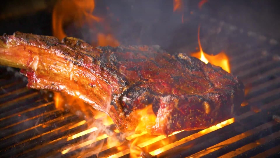 Pit Boss 700 Classic Wood Fired Pellet Grill with Flamebroiler