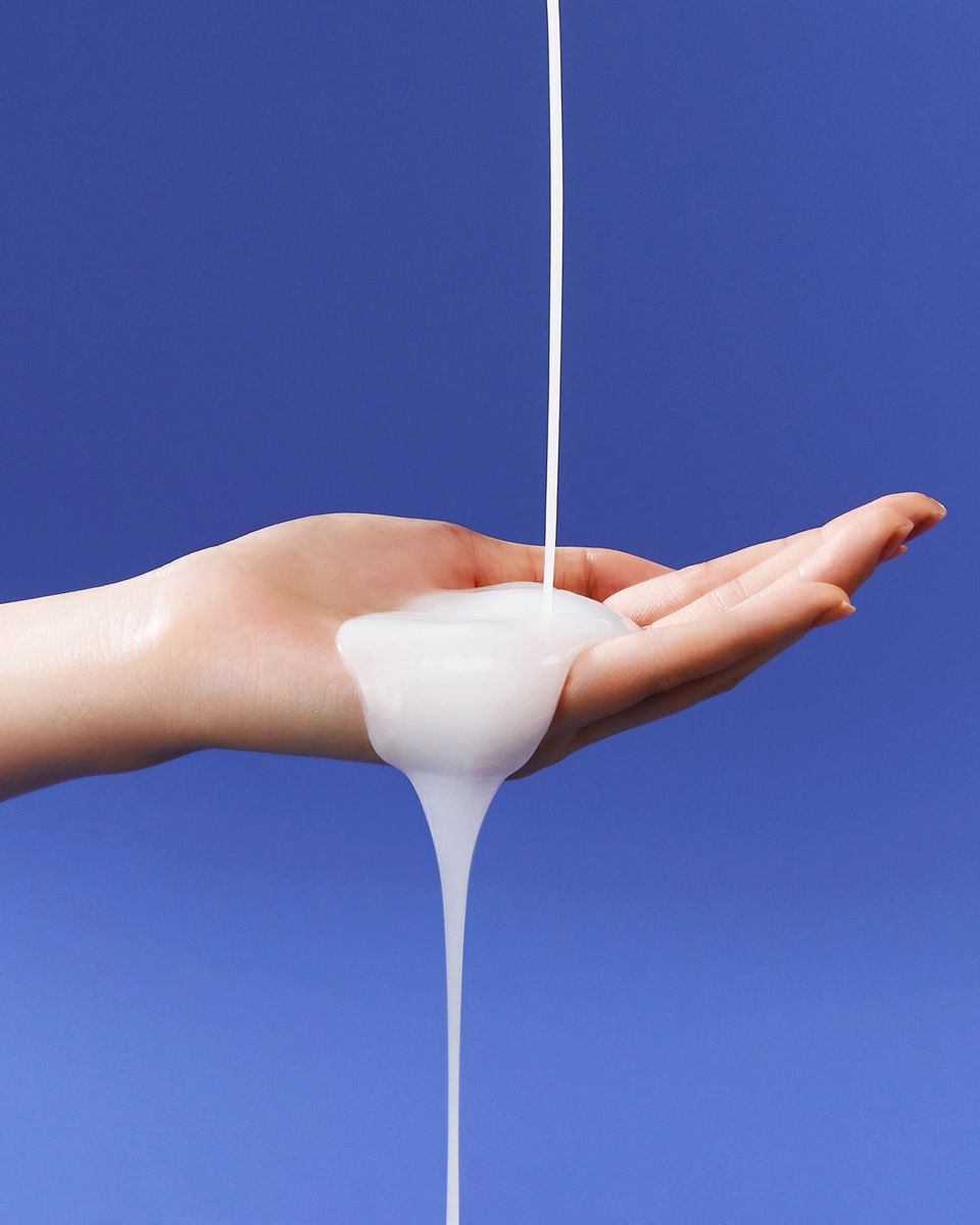 Hyaluron Milk Hair Essence