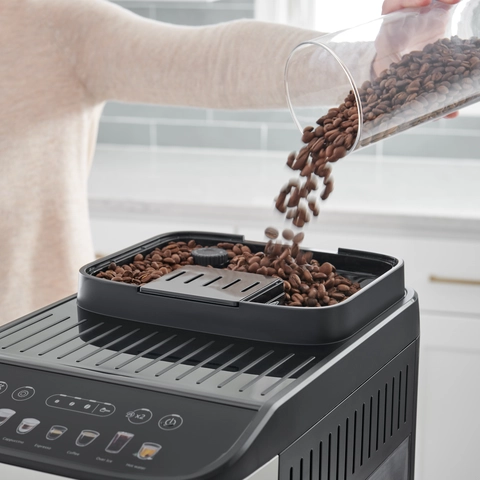 De'Longhi Magnifica Evo Espresso Machine with Automatic Milk